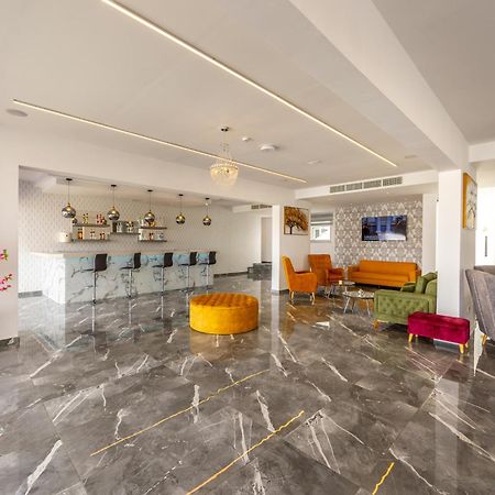 Milea Hotel Ayia Napa Eksteriør billede
