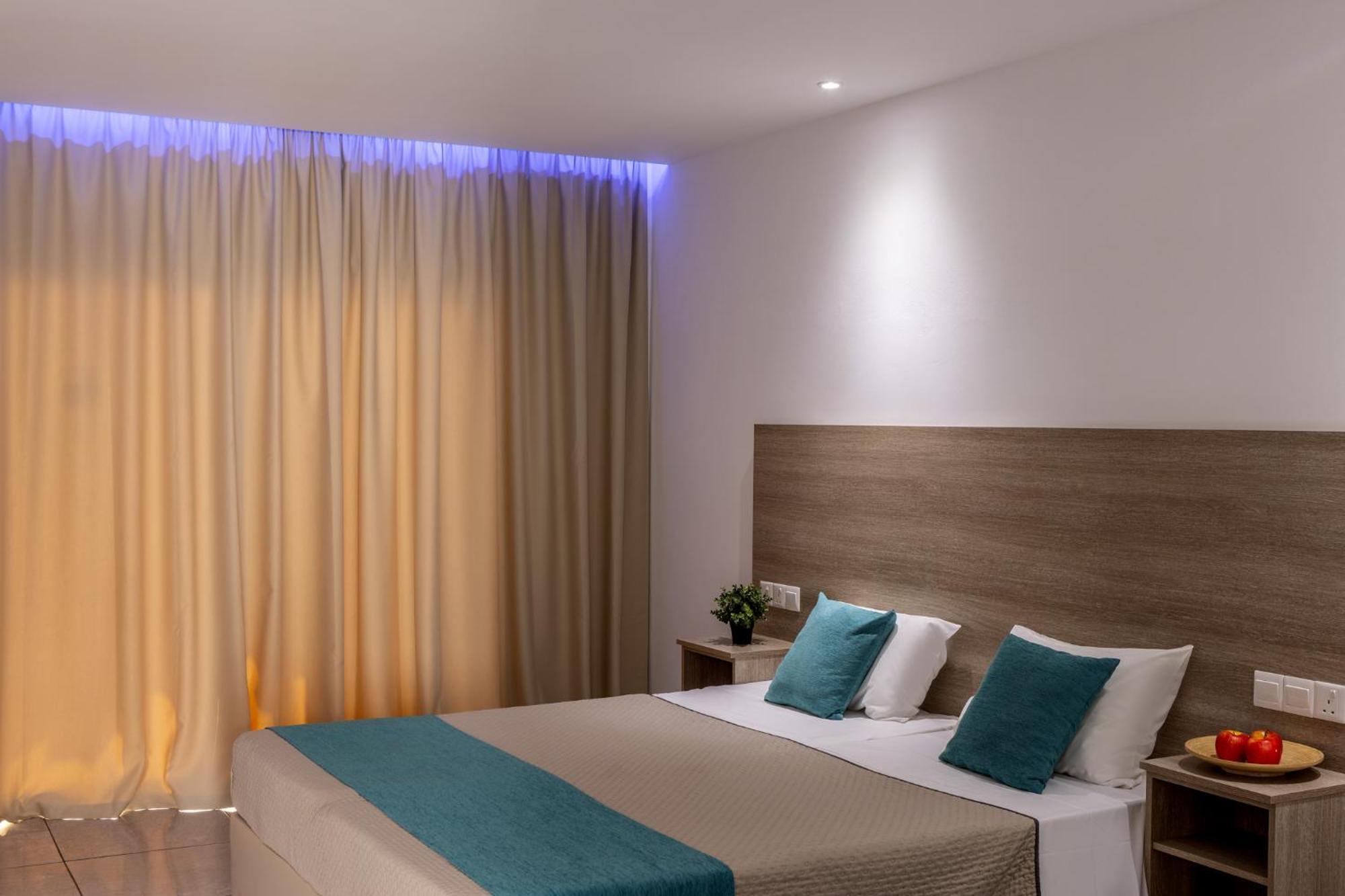 Milea Hotel Ayia Napa Værelse billede