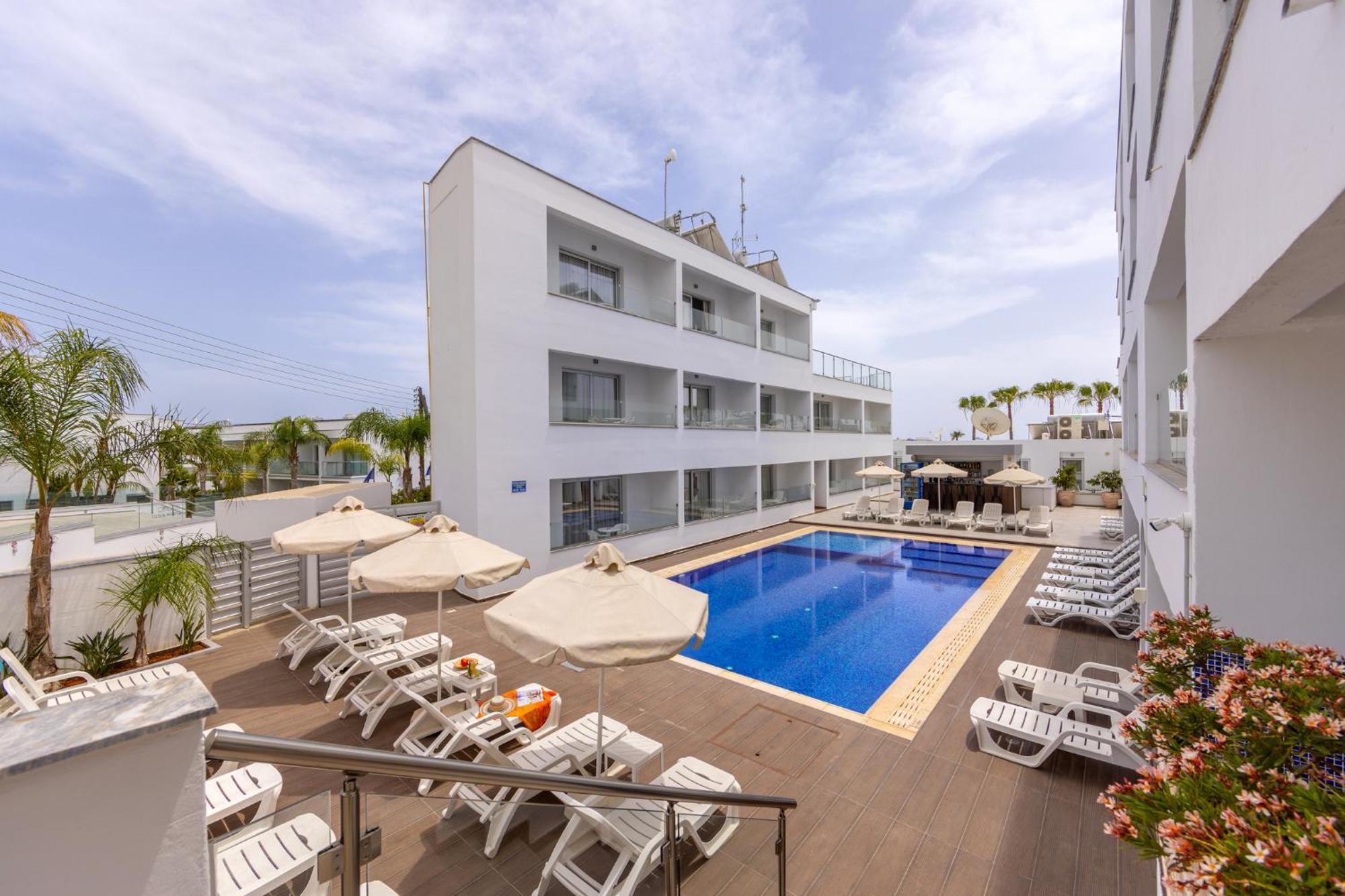 Milea Hotel Ayia Napa Eksteriør billede