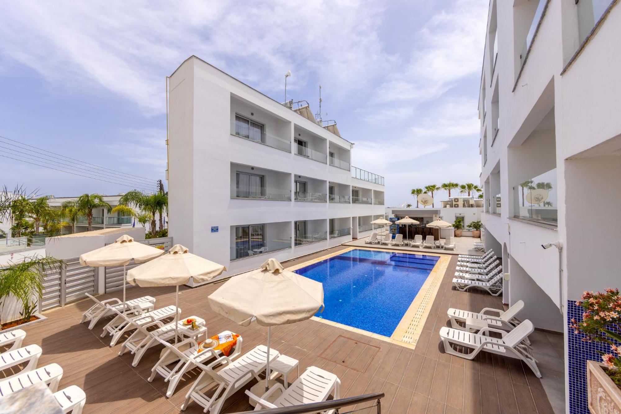 Milea Hotel Ayia Napa Eksteriør billede